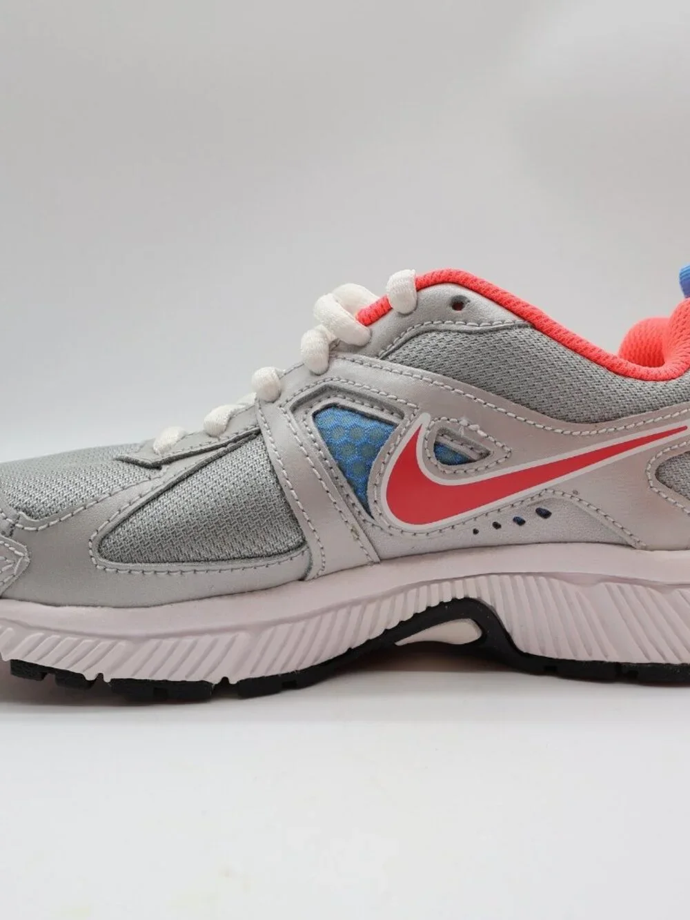 Nike Dart 9 Running Shoes Kids 13C Silver Pink Mesh Athletic 443393-007 New